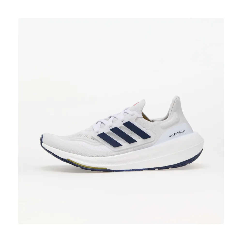 adidas UltraBOOST Light ID3285 / weiss