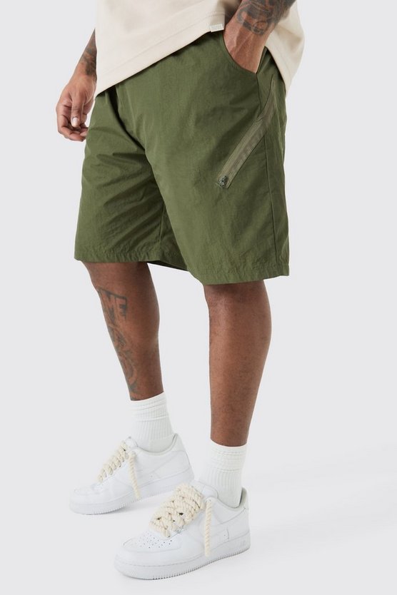 Plus Shorts mit elastischem Bund und asymmetrischem Reißverschluss
