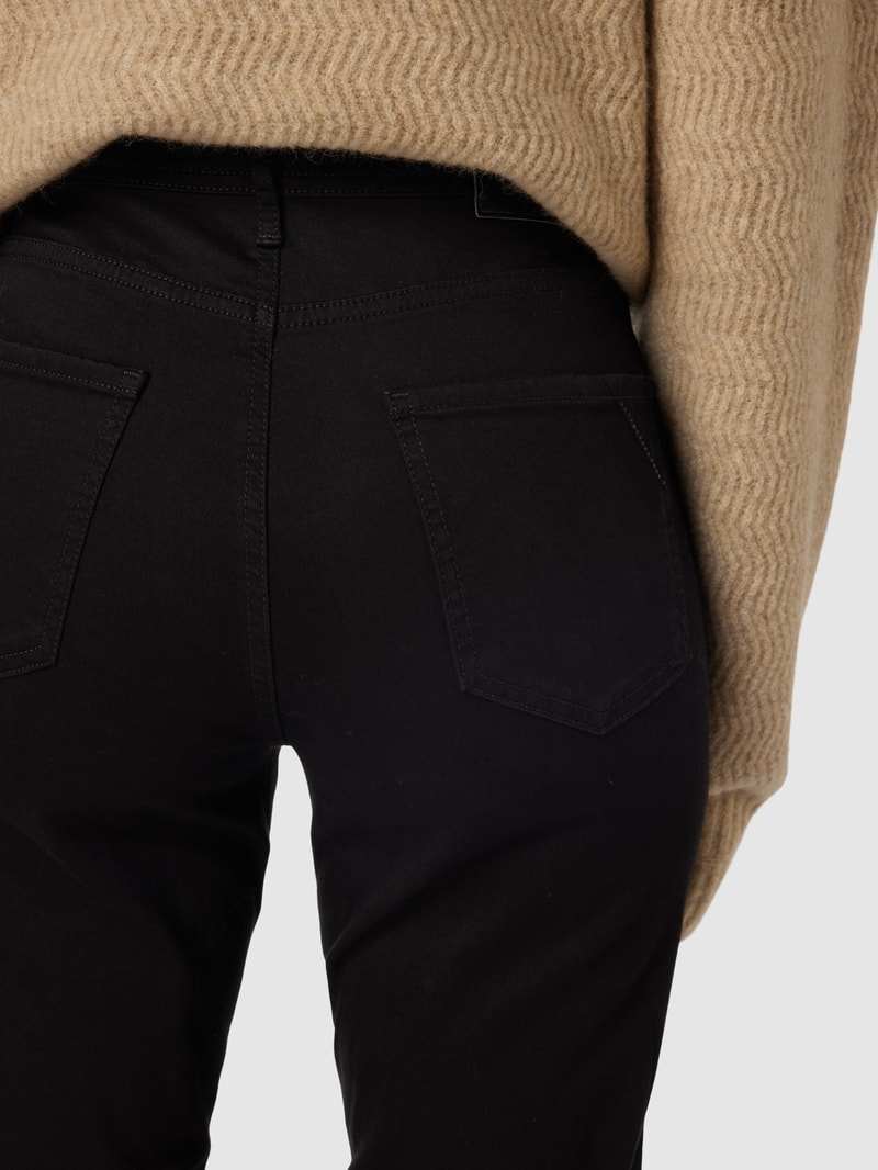Jeans mit 5-Pocket-Design Modell 'Carola' in schwarz