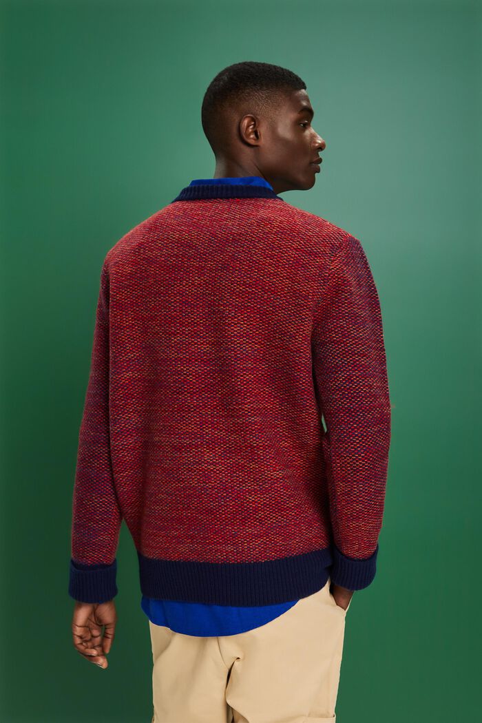 Strukturierter Wollpullover mit Rundhalsausschnitt
