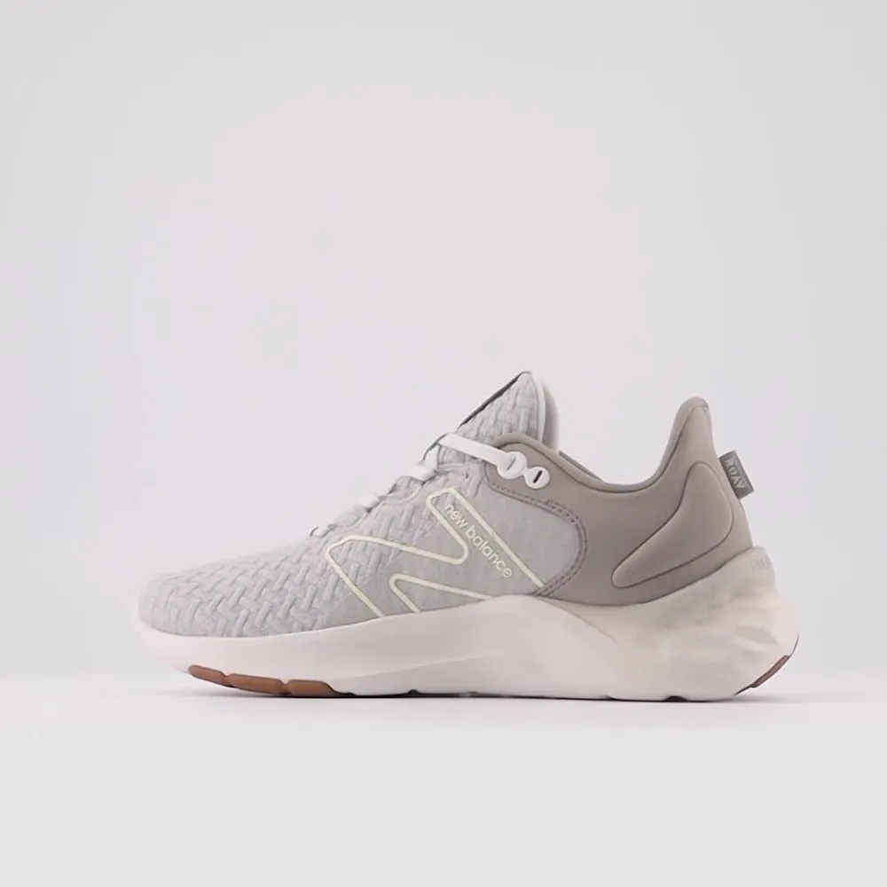 New Balance Fresh Foam Roav v2 WROAVHG2 / grau