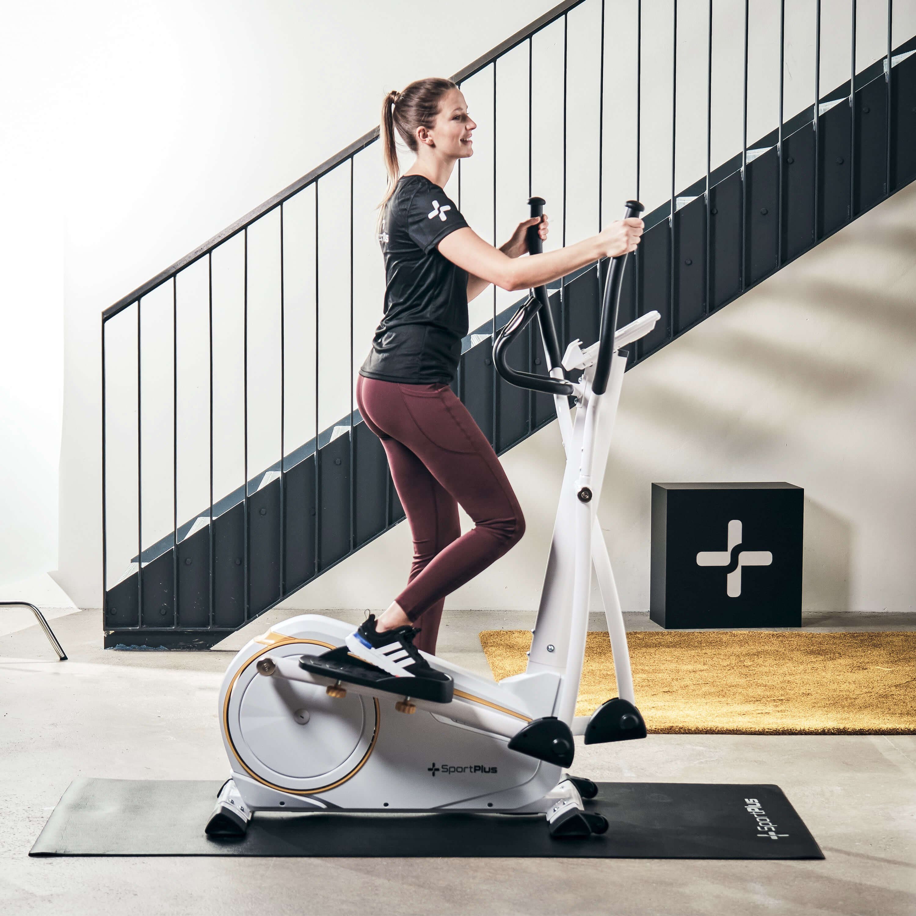SportPlus Crosstrainer SP-ET-9600-W-iE, Crosstrainer, Ellipsentrainer, 17 kg Schwungmasse, 24 Widerstandsstufen, SP-ET-9600-W-iE
