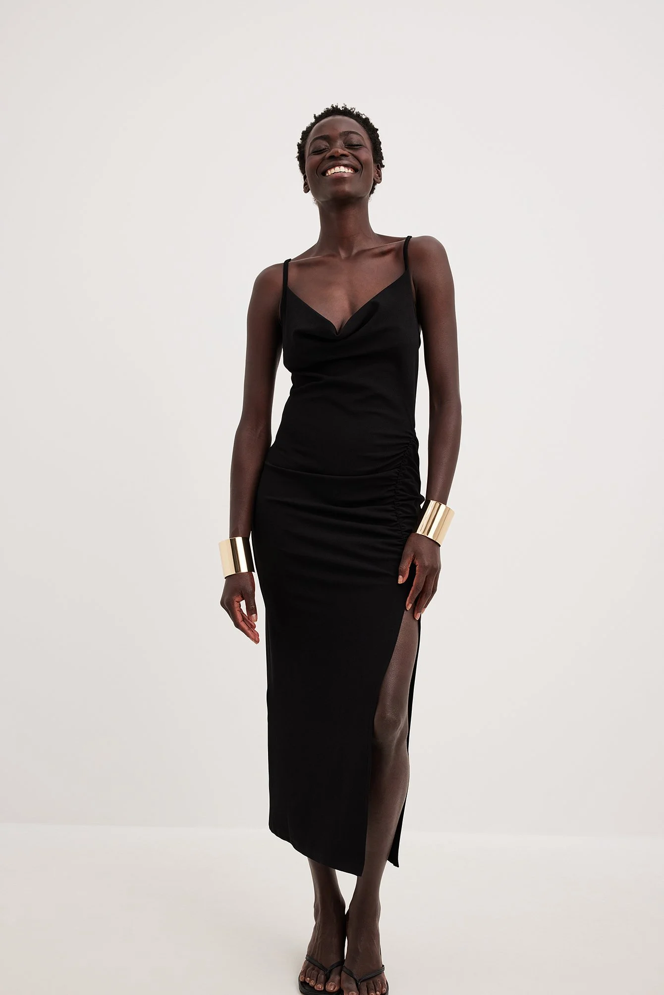 Trägerkleid mit geraffter Vorderseite