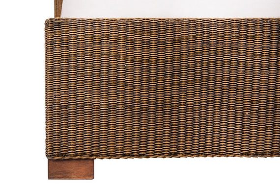 Junado® Massivholzbett Tunis, Korbbett aus Loom, aus Handarbeit und pflegeleicht