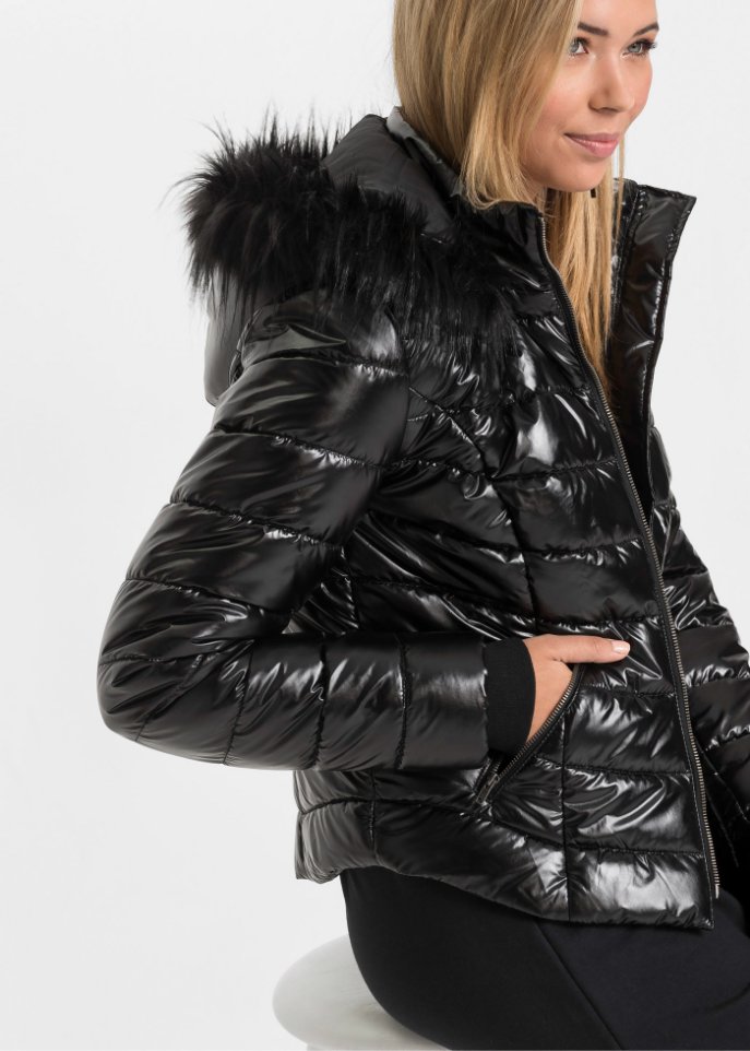 Jacke mit Kapuze