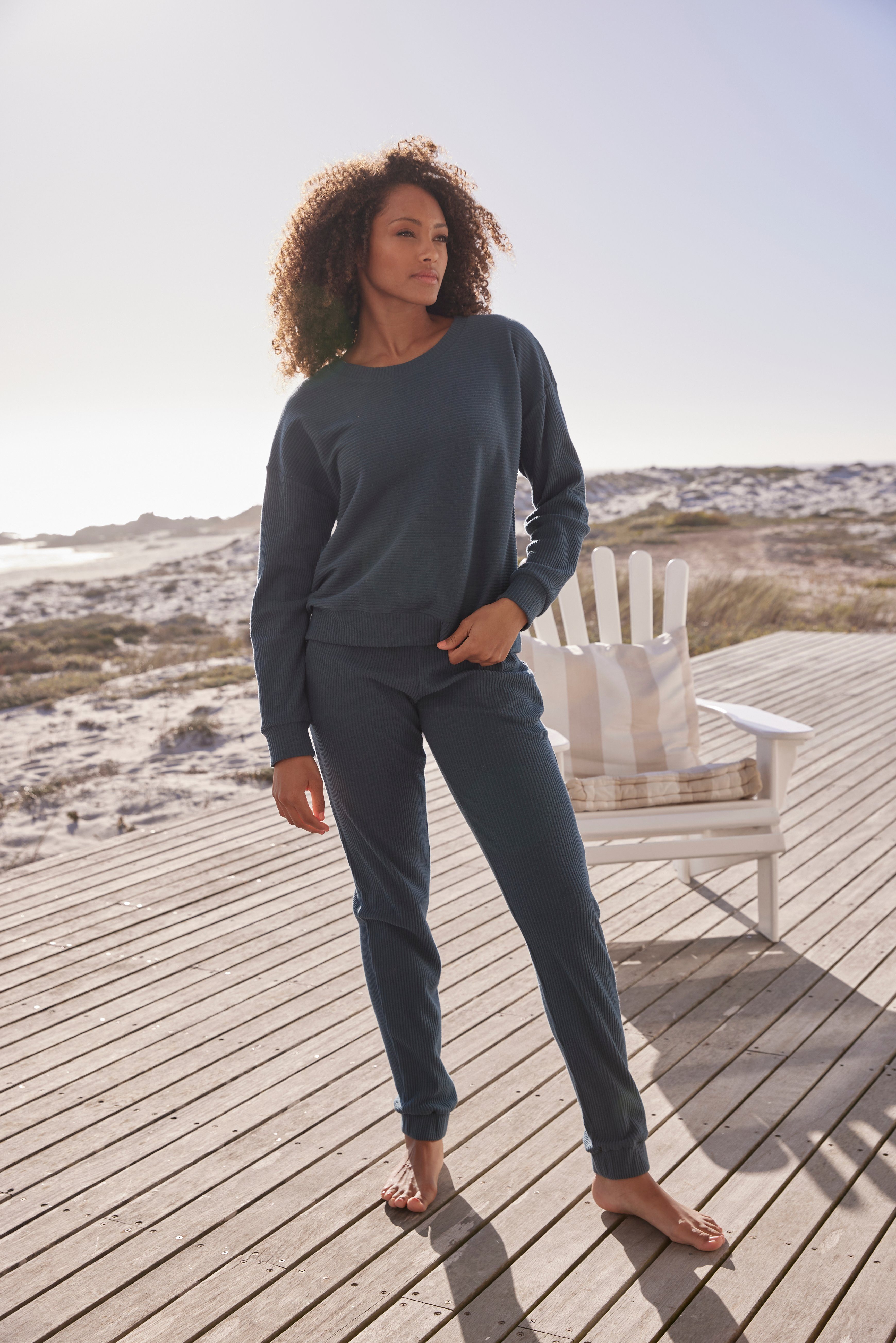 s.Oliver Sweatshirt aus Ripp-Qualität mit überschnittenen Schultern, Loungeanzug