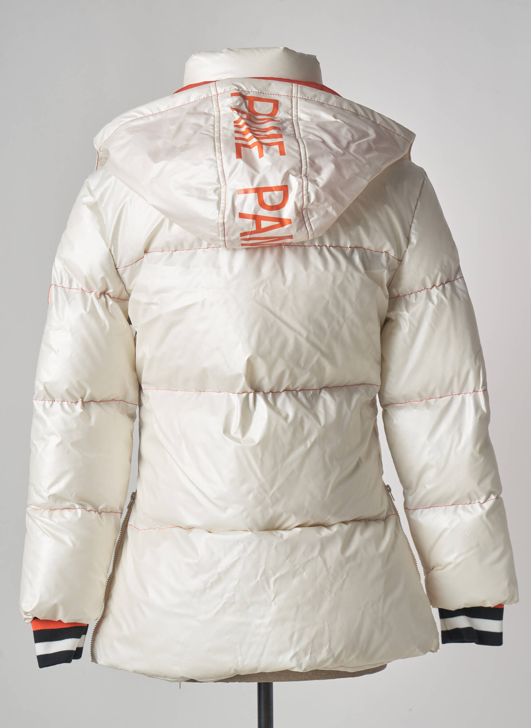 Pame Carrioni Doudounes Femme couleur blanc