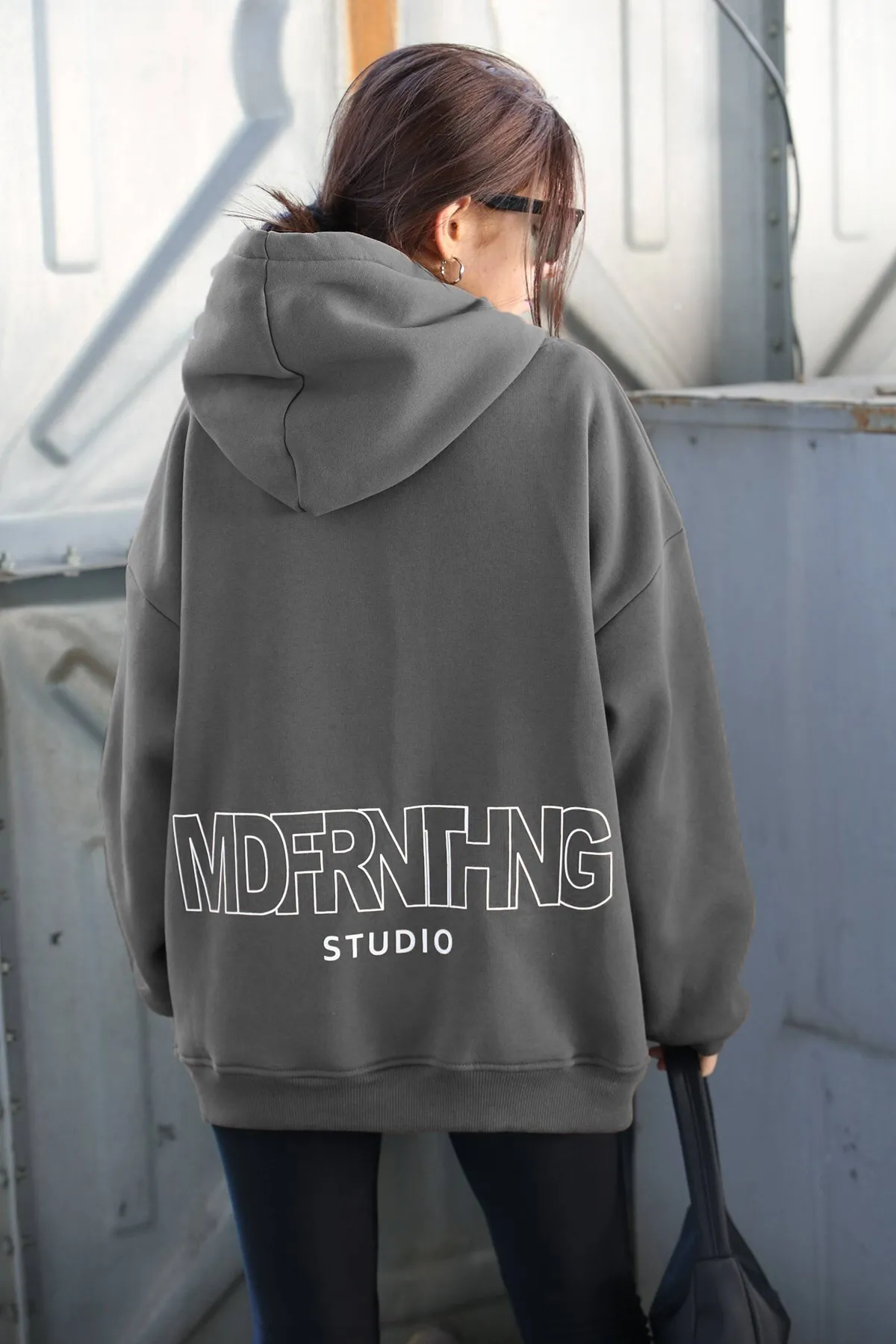 Madmext  Mad Girls gefärbtes graues bedrucktes Oversize-Sweatshirt Mg1287