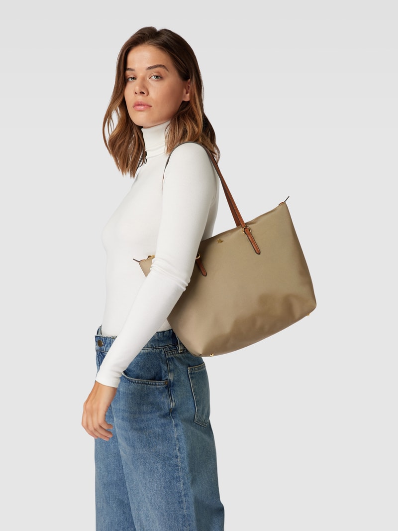 Tote Bag mit Label-Detail Modell 'KEATON' in taupe