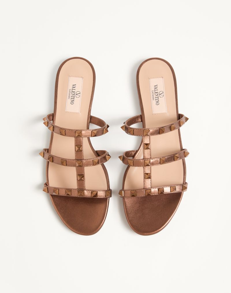 Rockstud lage teenslipper van gelamineerd nappaleer