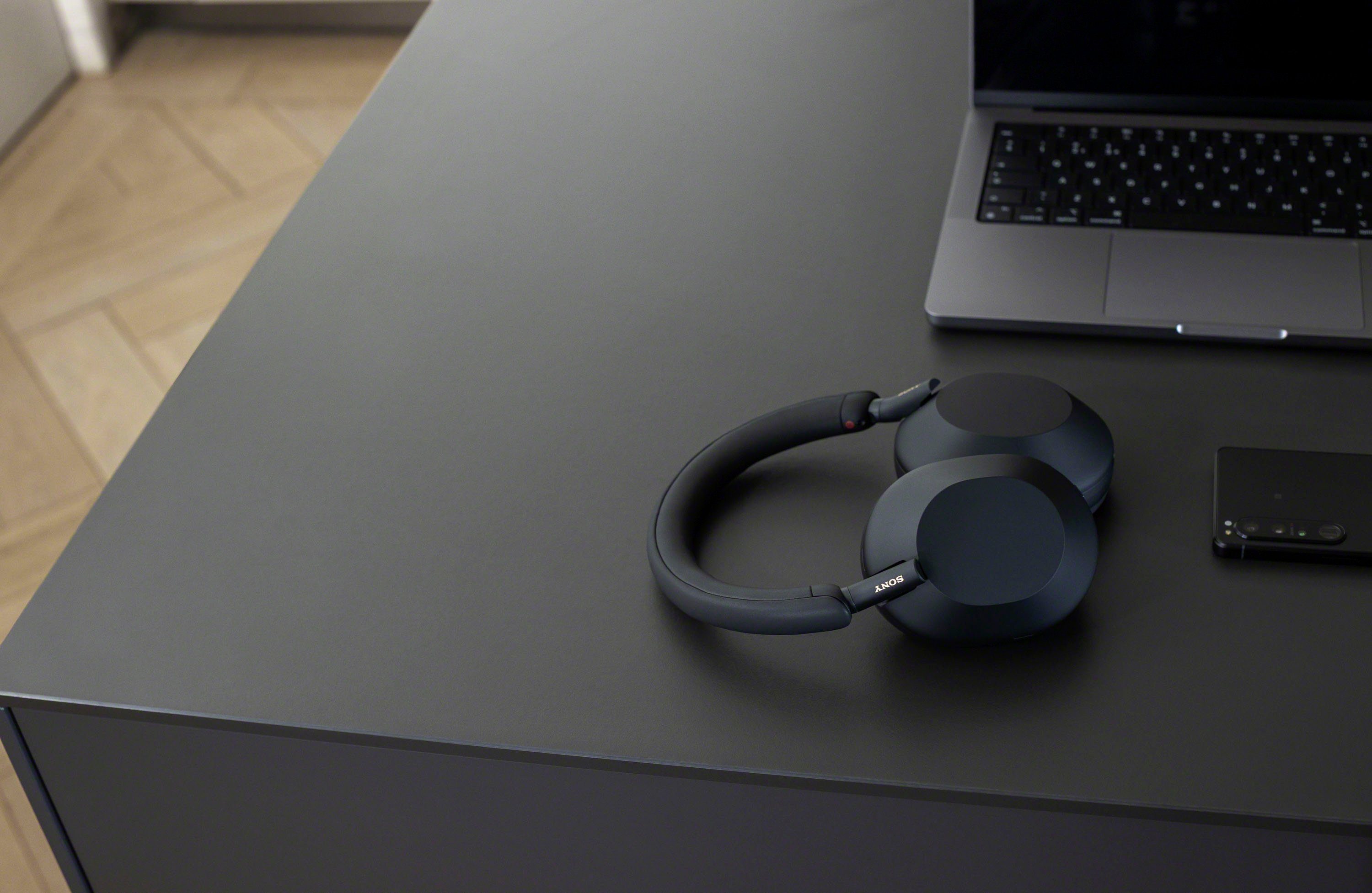 Sony WH1000XM5 kabelloser Kopfhörer (Freisprechfunktion, Hi-Res, Multi-Point-Verbindung, Noise-Cancelling, Rauschunterdrückung, Sprachsteuerung)