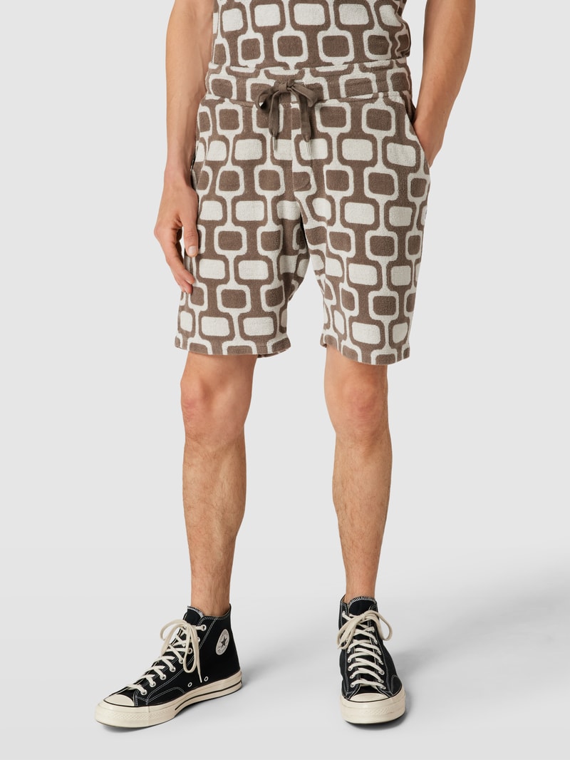 Shorts aus Frottee in mittelbraun