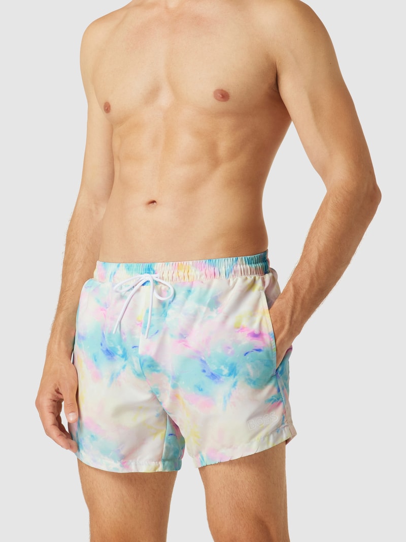 Badehose im Batik-Look Modell 'Firefish' in grün