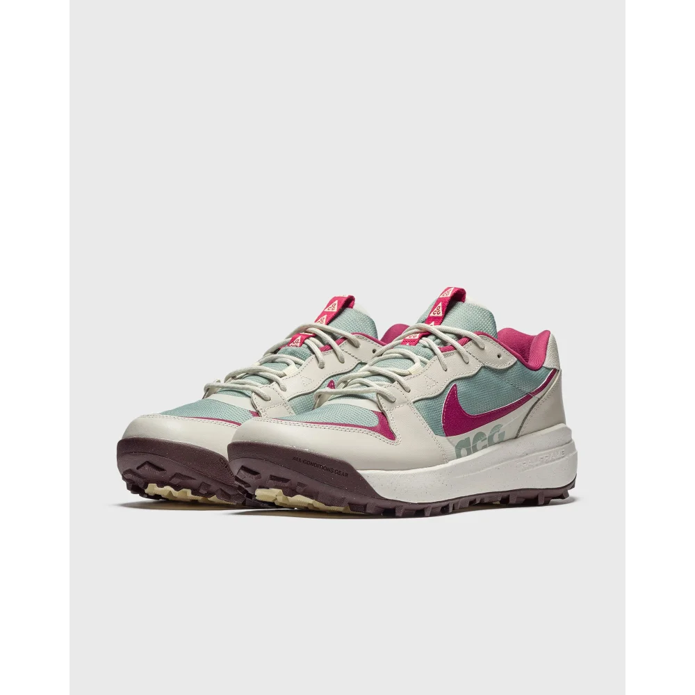 Nike ACG Lowcate DX2256-300 / grün
