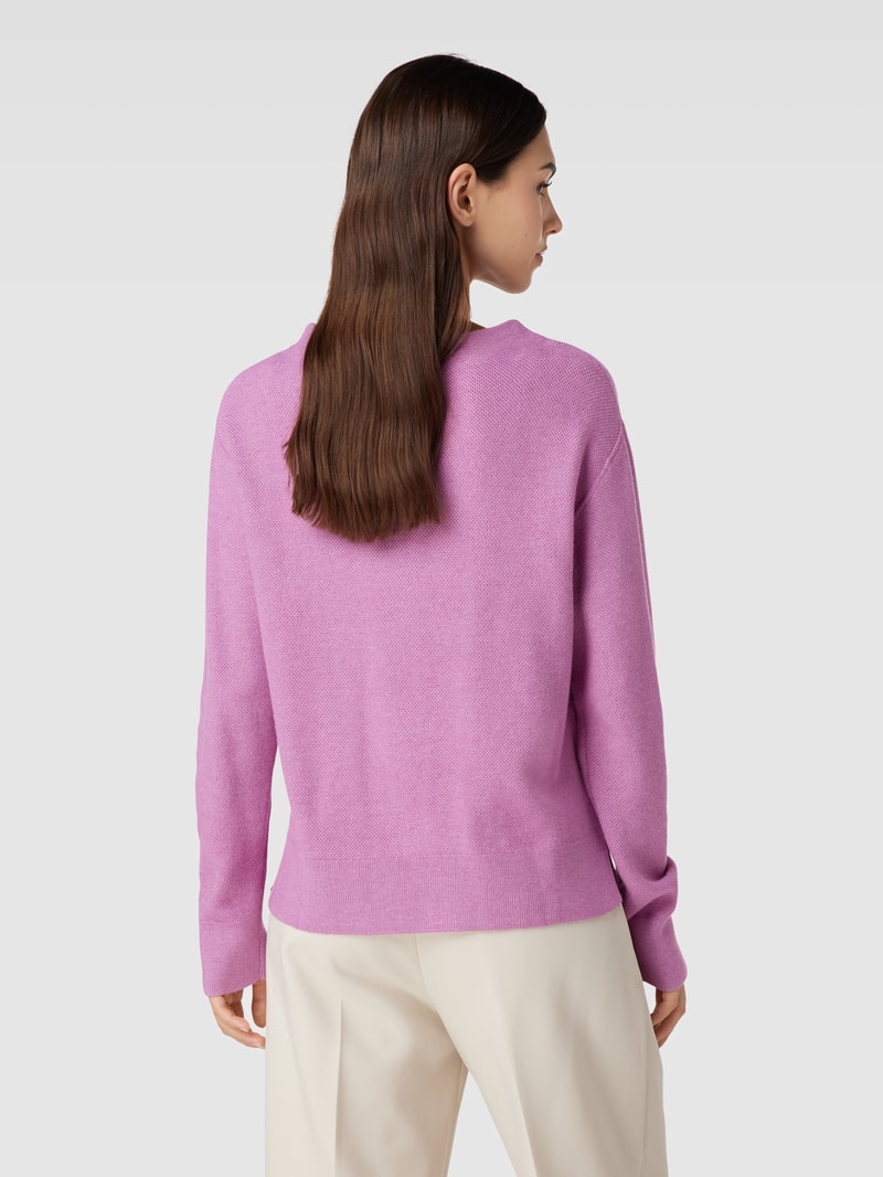 Strickpullover mit Ziernähten in violett
