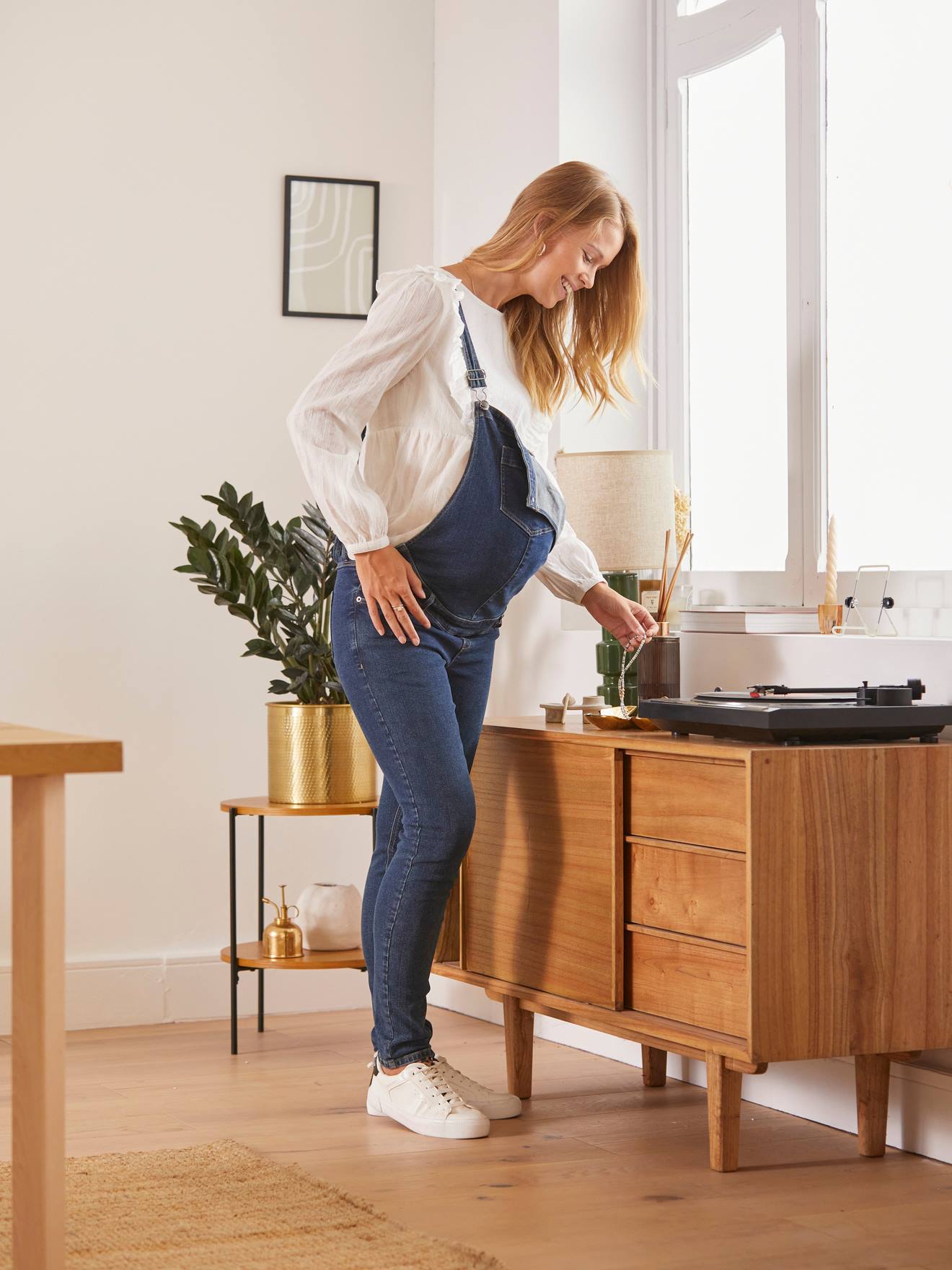 Blouse volantée coton brodé grossesse et allaitement blanc