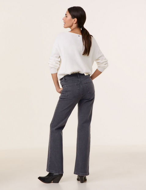 5-Pocket Jeans mit ausgestelltem Bein