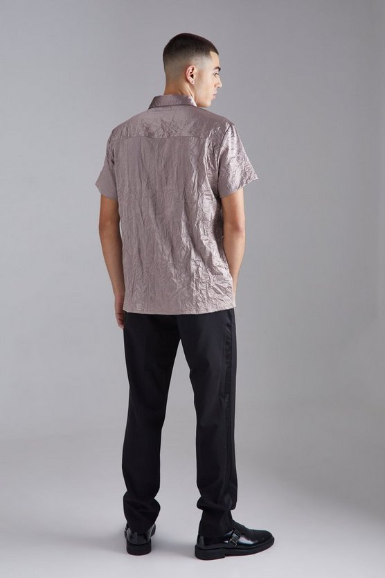 Kurzärmliges Satin-Hemd in Knitteroptik