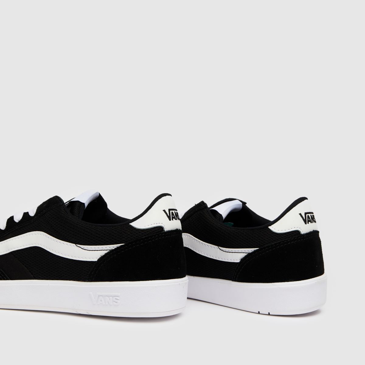 Vans Cruze to CC cipők fekete és fehér színben