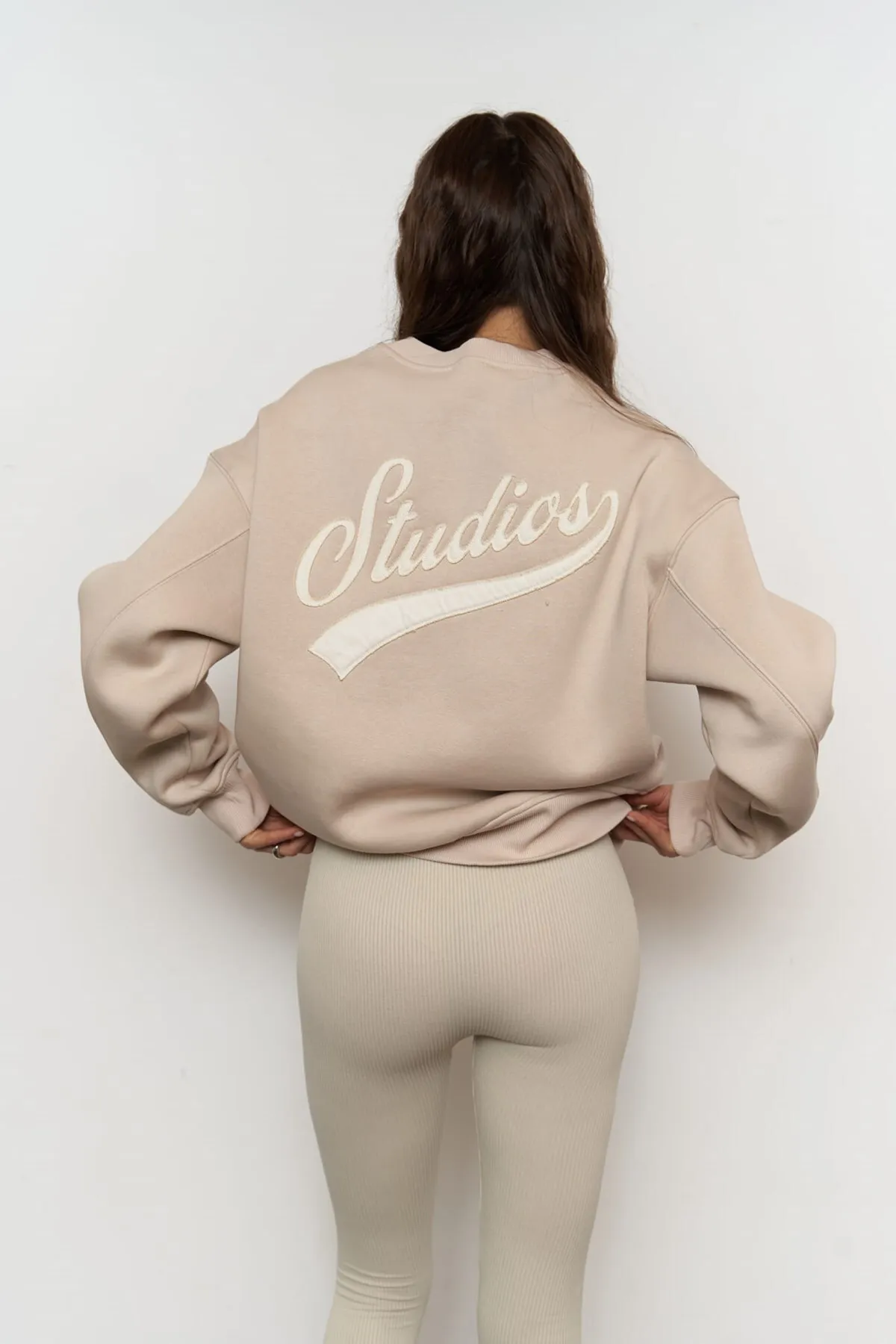 MAİ COLLECTİON  Street Studios Bone Oversize-Sweatshirt