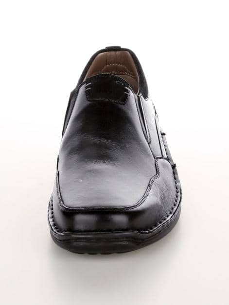 Slipper mit Dehnzonen am Einschlupf