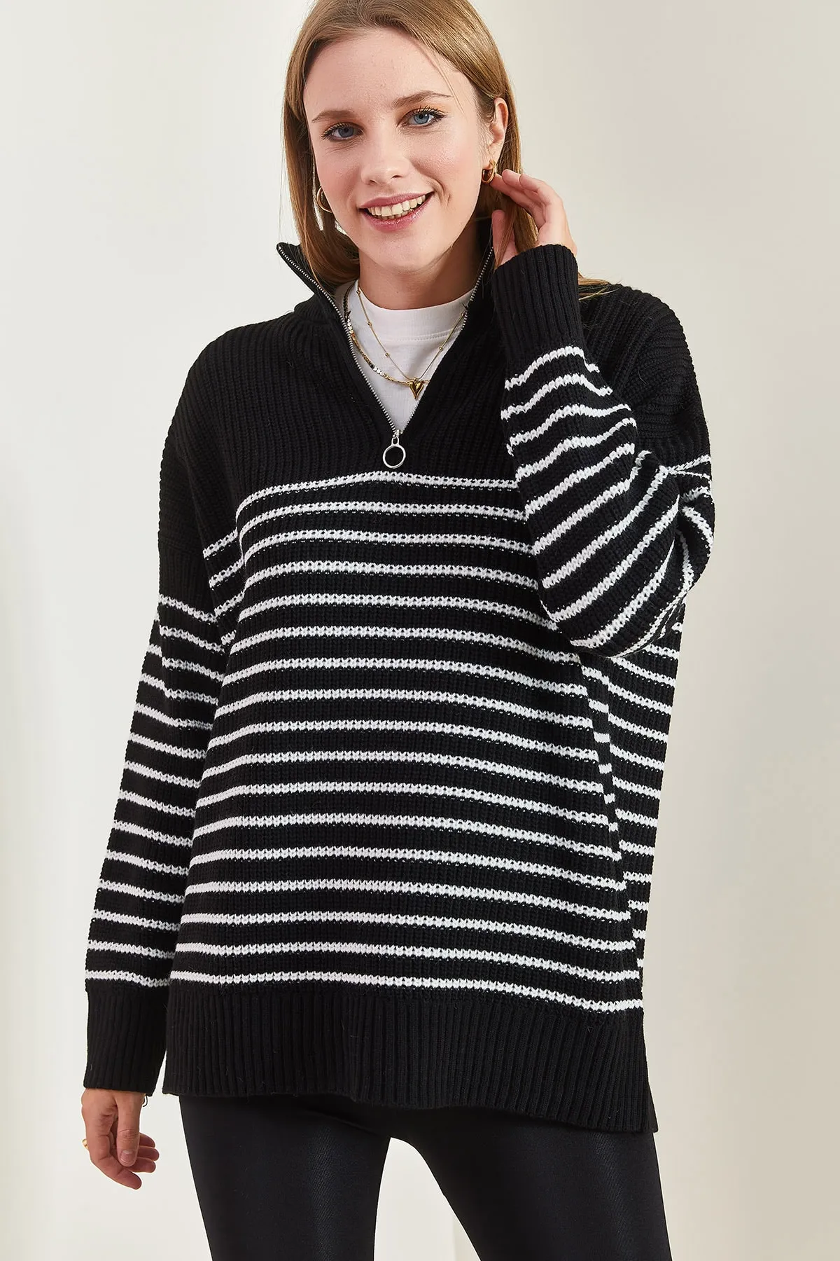 Bianco Lucci  Sechs-Streifen-Strickpullover für Damen mit Rollkragen und Reißverschluss
