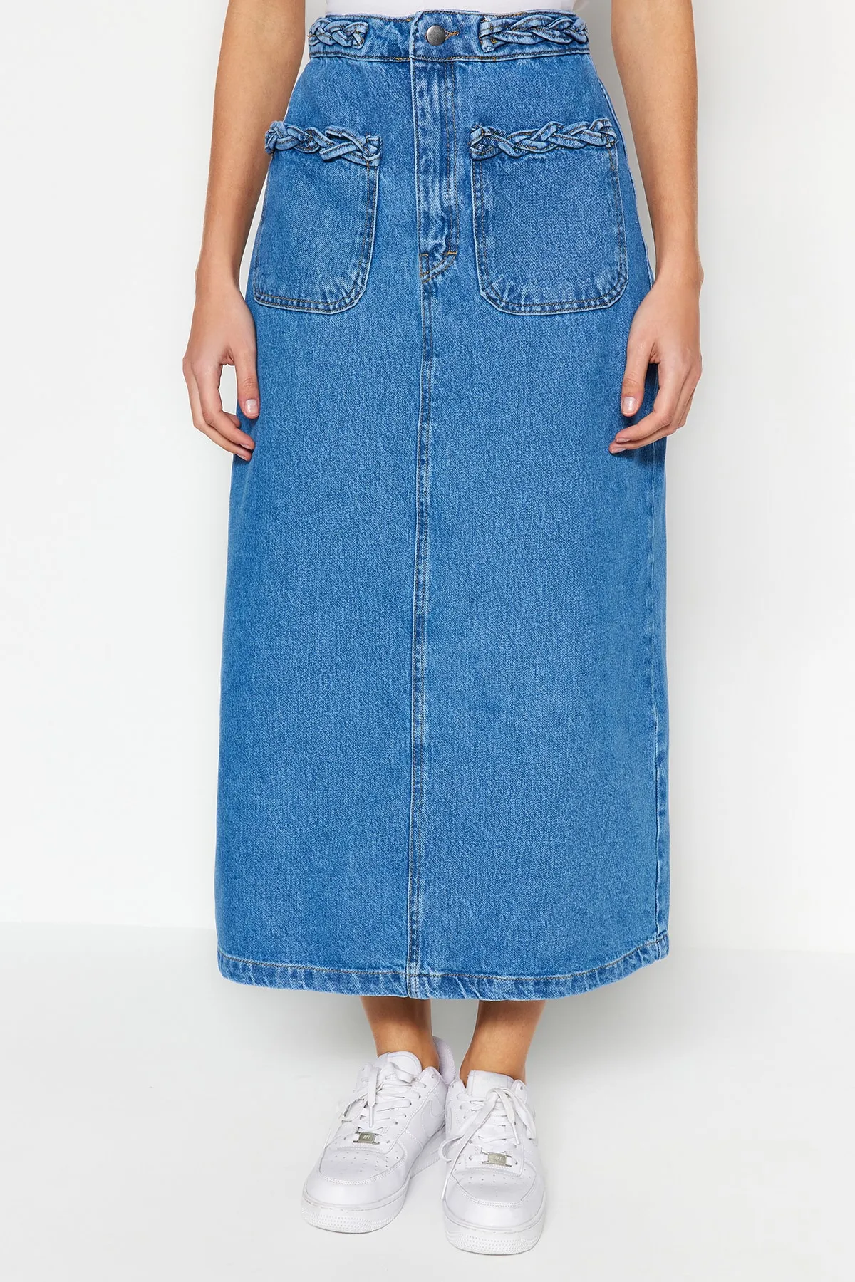 Trendyol Modest  Indigo-Jeansrock mit zwei Taschen aus Denim TCTSS23EE00000