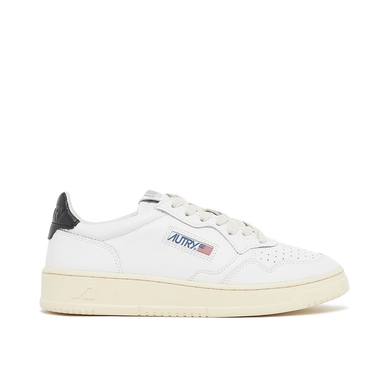 Autry Wmns 01 Low WLL22 white/black