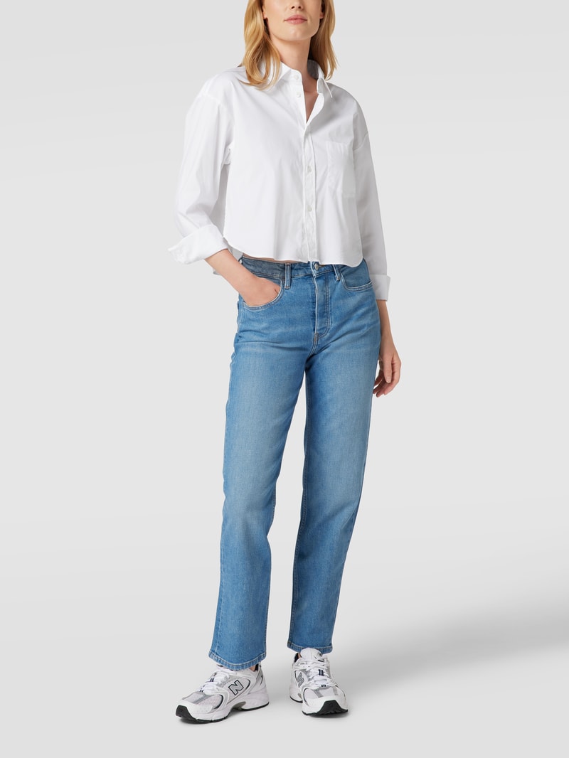 Jeans mit Label-Patch in bleu