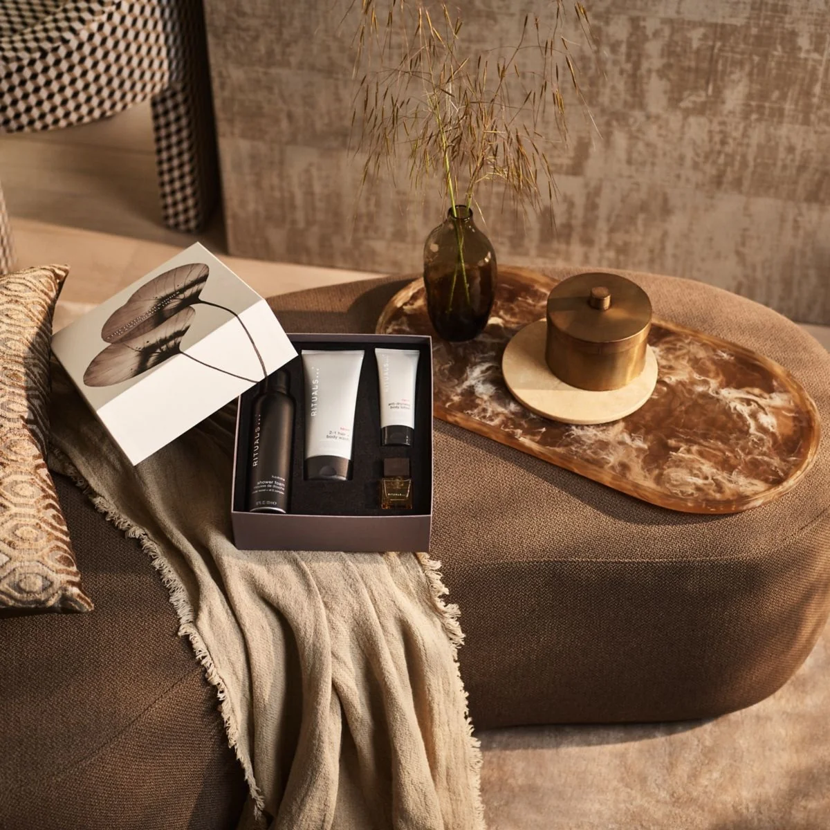 Homme miesten kylpy- ja vartalonhoitosetti, keskikokoinen - Homme & Sport Collection - Body Box