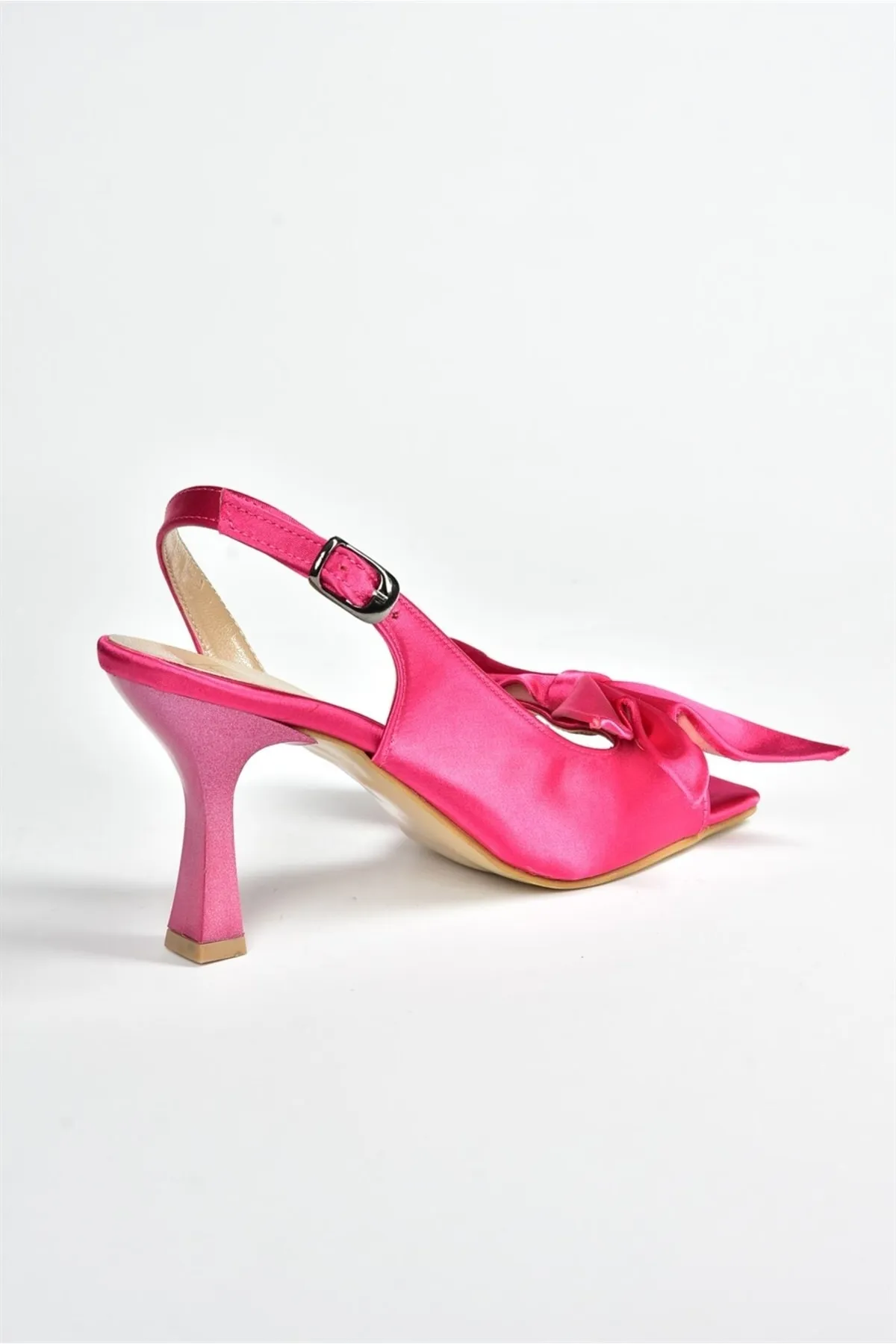 Fox Shoes  Fuchsiafarbene Damenschuhe mit Satinband und detailliertem Absatz