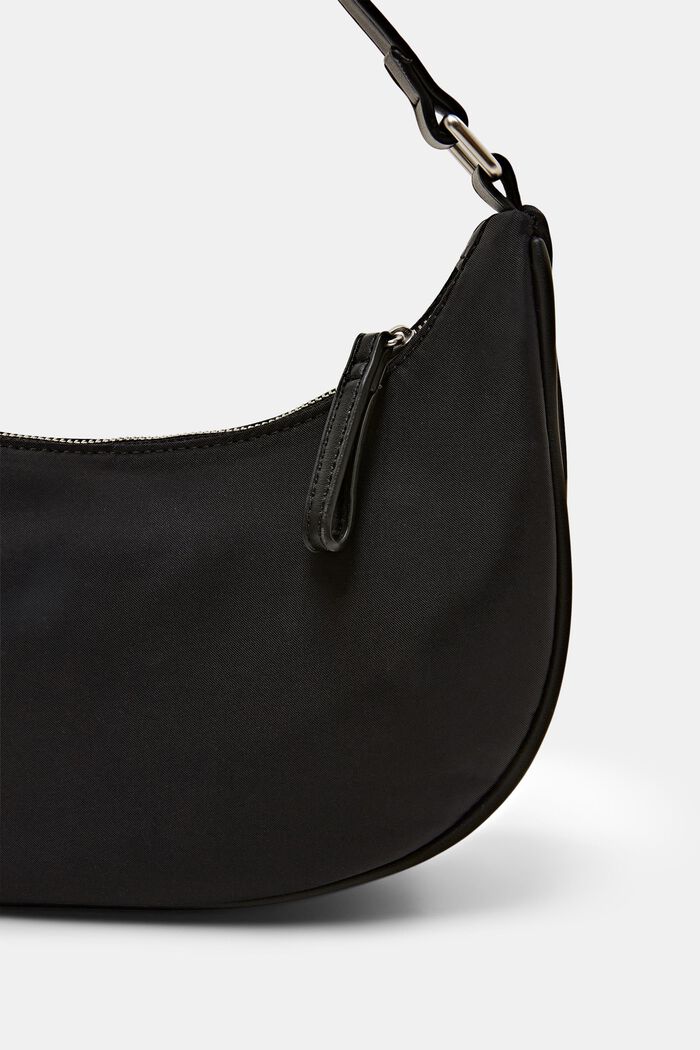 Kleine sichelförmige Schultertasche