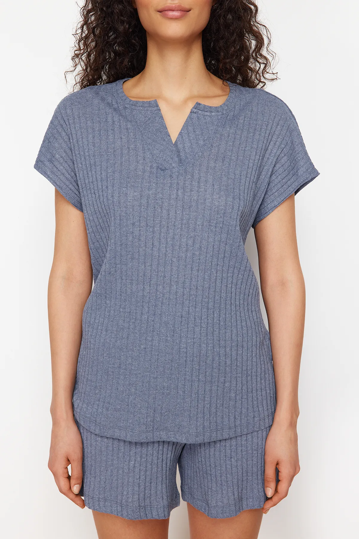 Trendyol Collection  Blaues Pyjama-Set aus Baumwollkordelstrick THMSS24PT00275