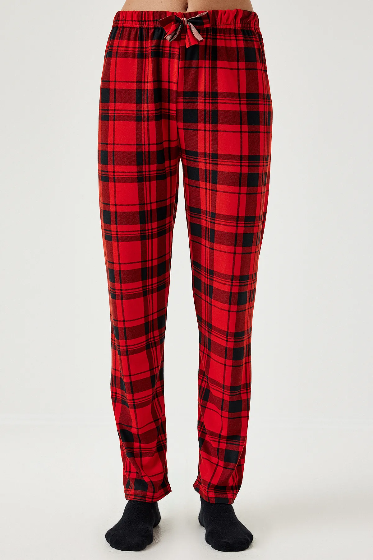 Happiness İstanbul  Rote Pyjamahose aus weichem Strick mit Muster für Damen CE00089