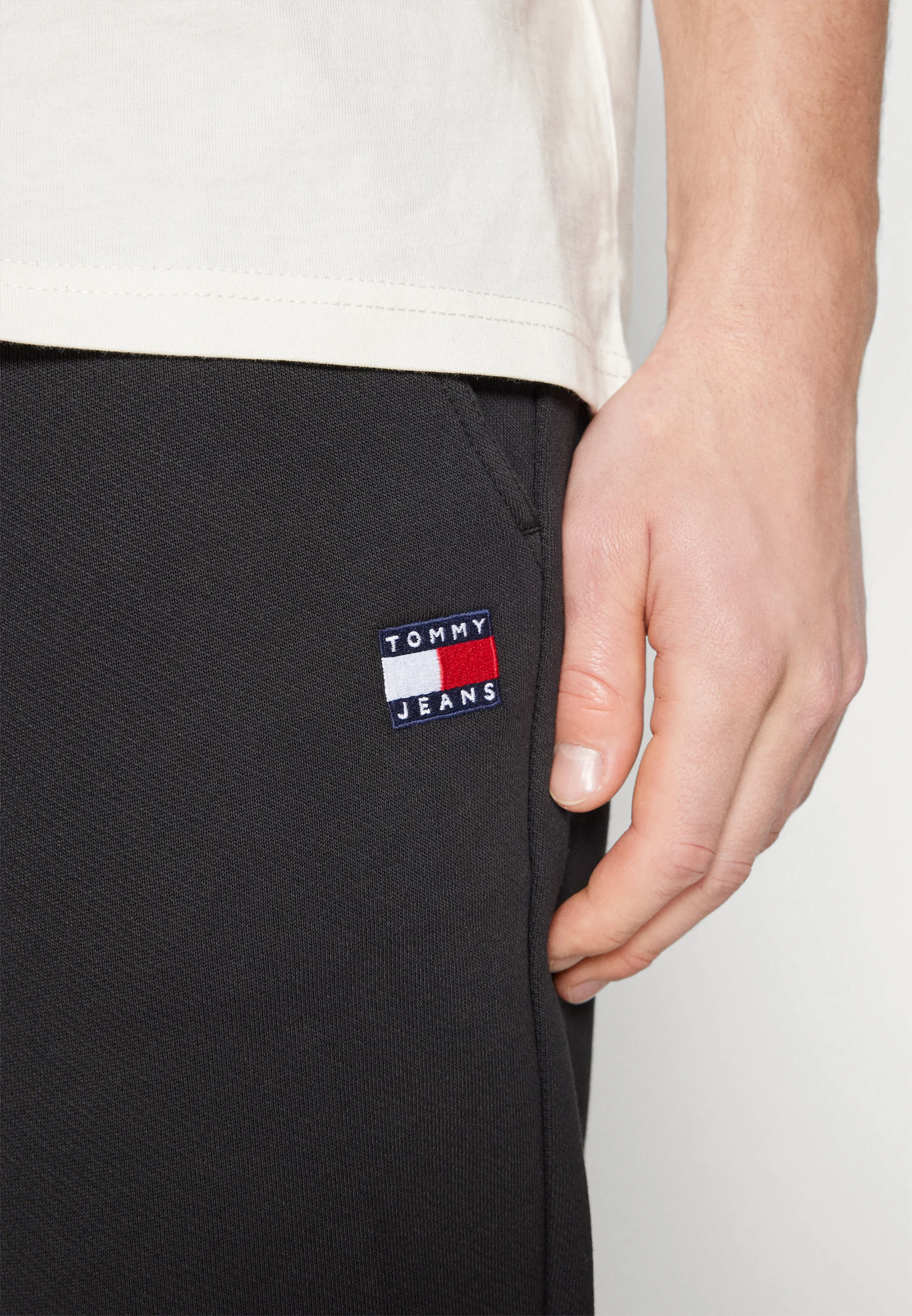 Pantalones deportivos Tommy Jeans BADGE JOGGER