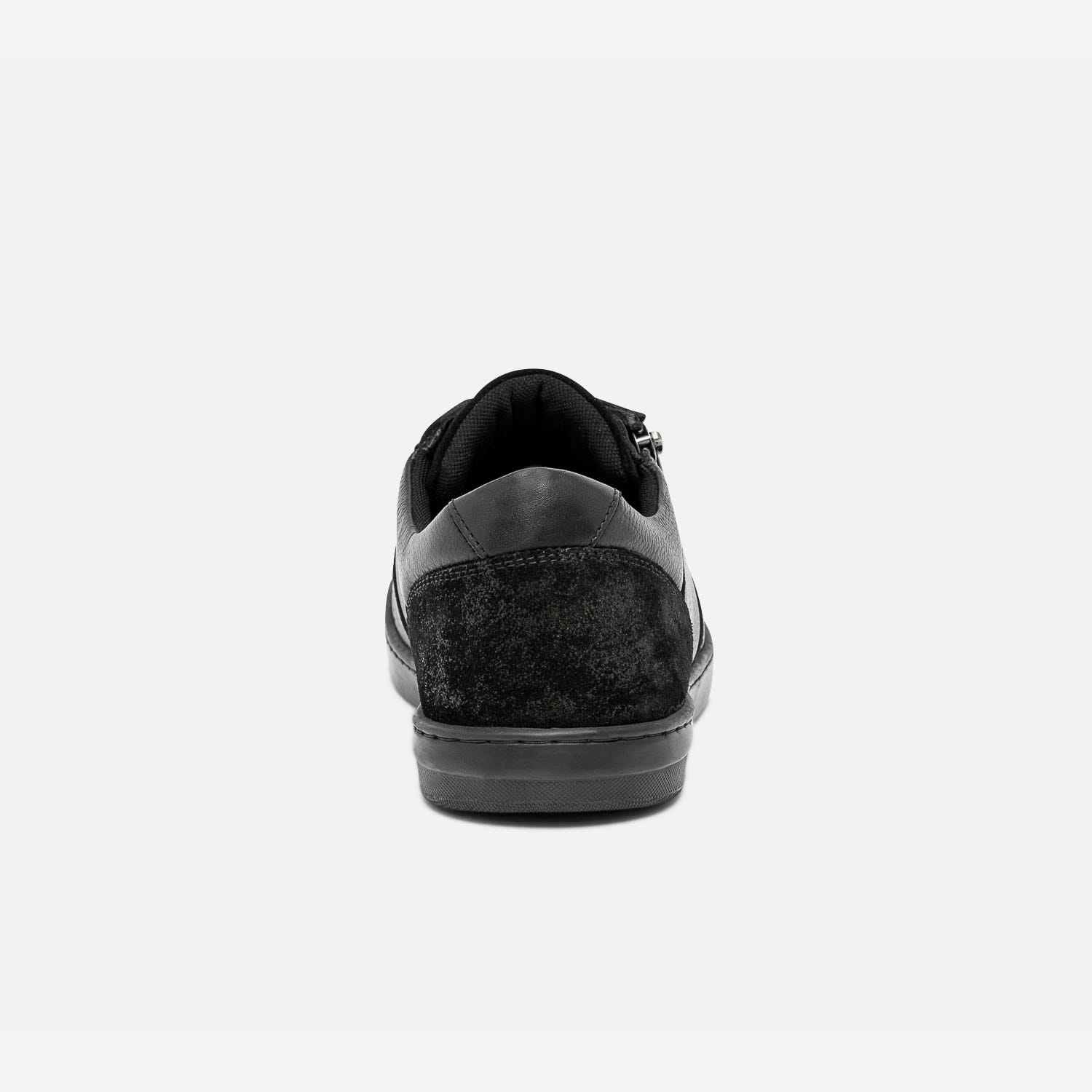Tennis noire en cuir