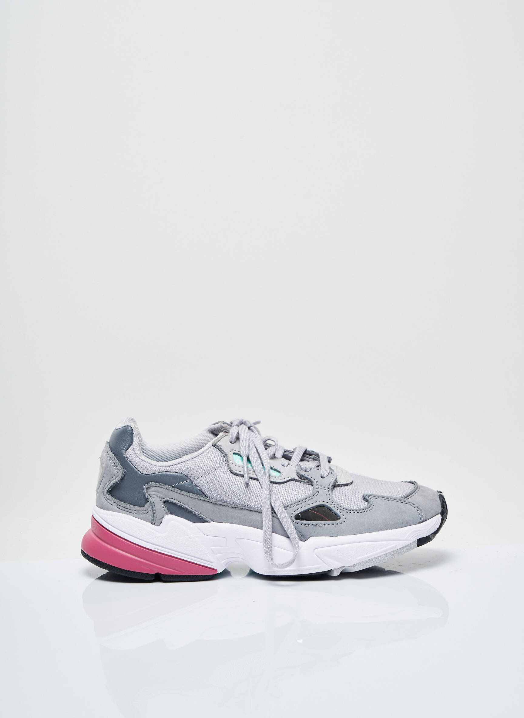 Adidas Baskets Femme couleur gris