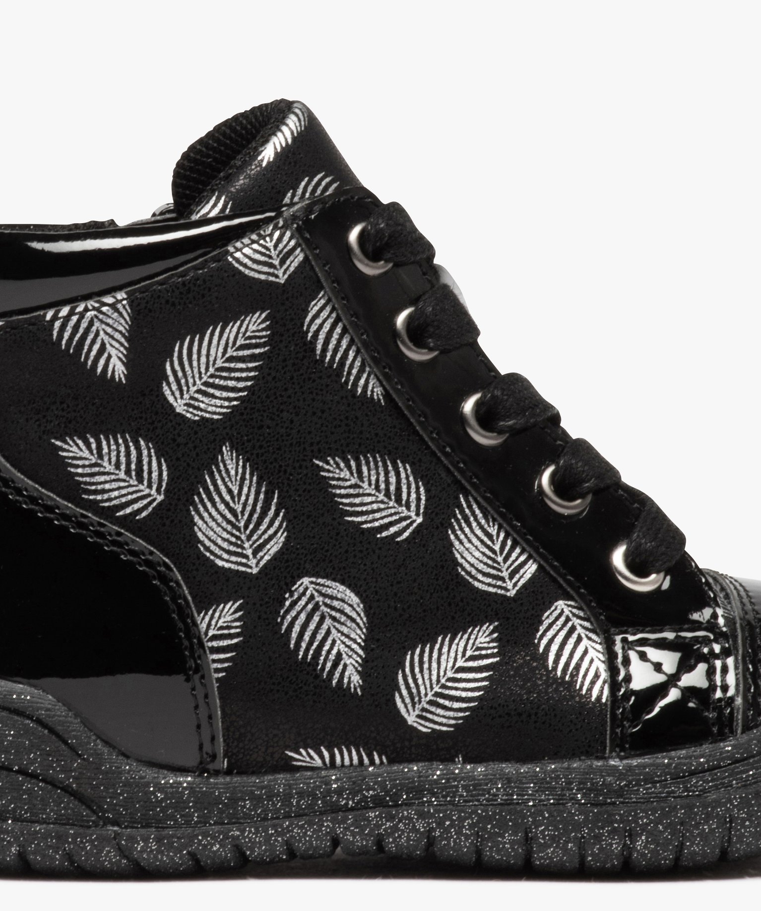 Baskets bébé fille mid-cut à détails vernis et métallisés noir | GEMO