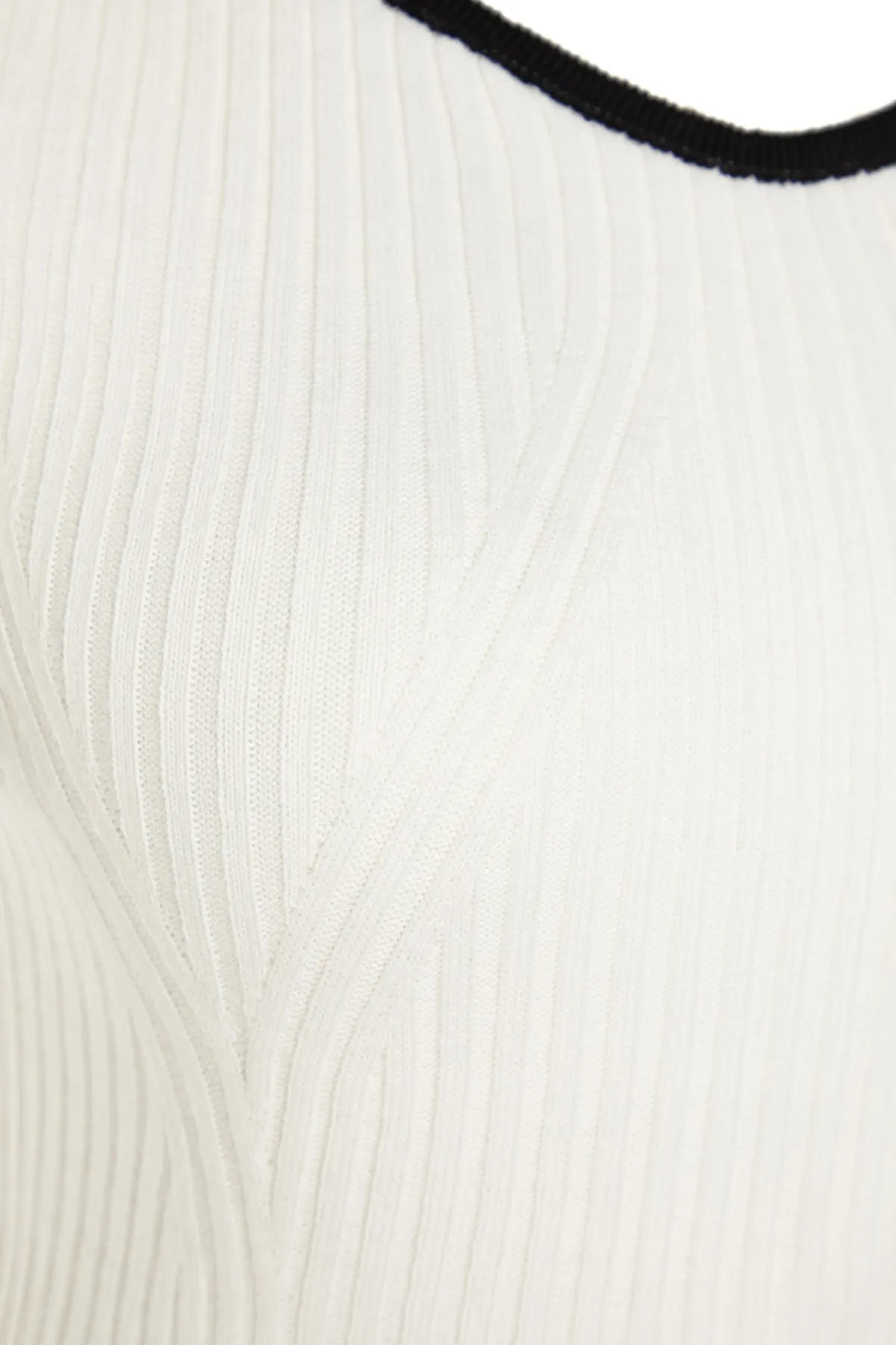 Trendyol Collection  Ecrufarbener Strickpullover mit Kragendetail TWOAW24KZ00305