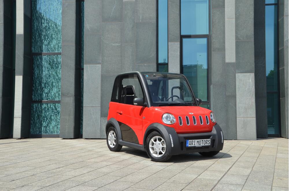 ARI Motors ARI 802 Elektrofahrzeug E-Auto Leichtfahrzeug 80 km/h weiß