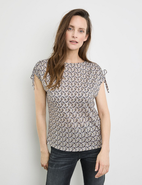 Gemustertes Kurzarmshirt mit Raffung