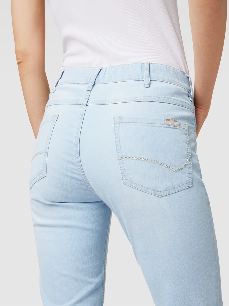 Jeans im 5-Pocket-Design Modell 'CARLA' in hellblau