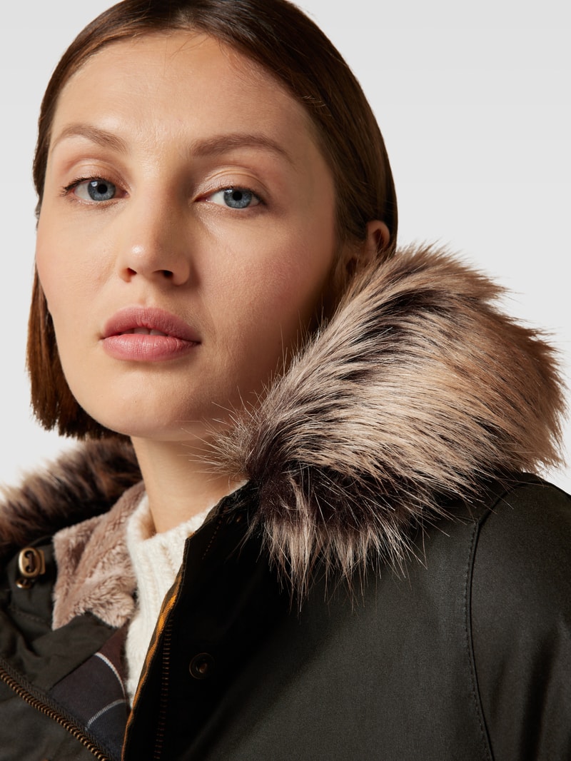 Parka mit Pattentaschen Modell 'STAVIA' in olivgrün