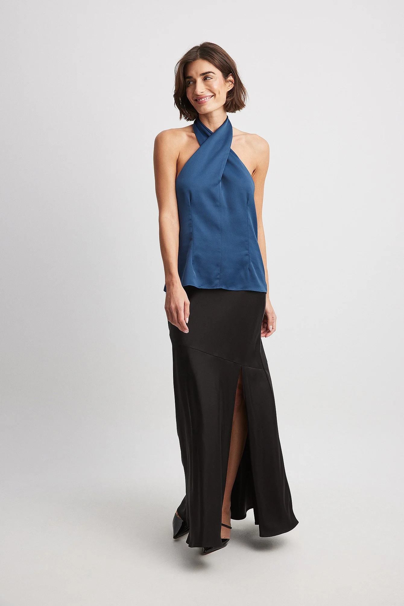 Longline-Oberteil mit Neckholder-Ausschnitt