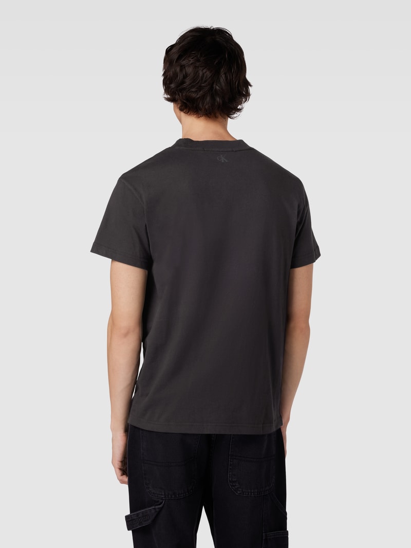 T-Shirt mit Logo-Print in black