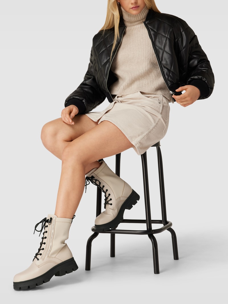 Bikerboots mit Label-Details Modell 'CHUNKY' in weiss