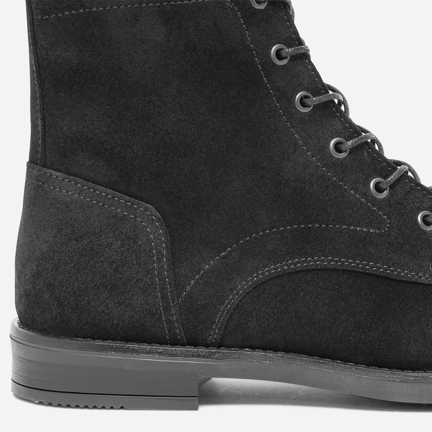 Boots à lacet noir en cuir velours