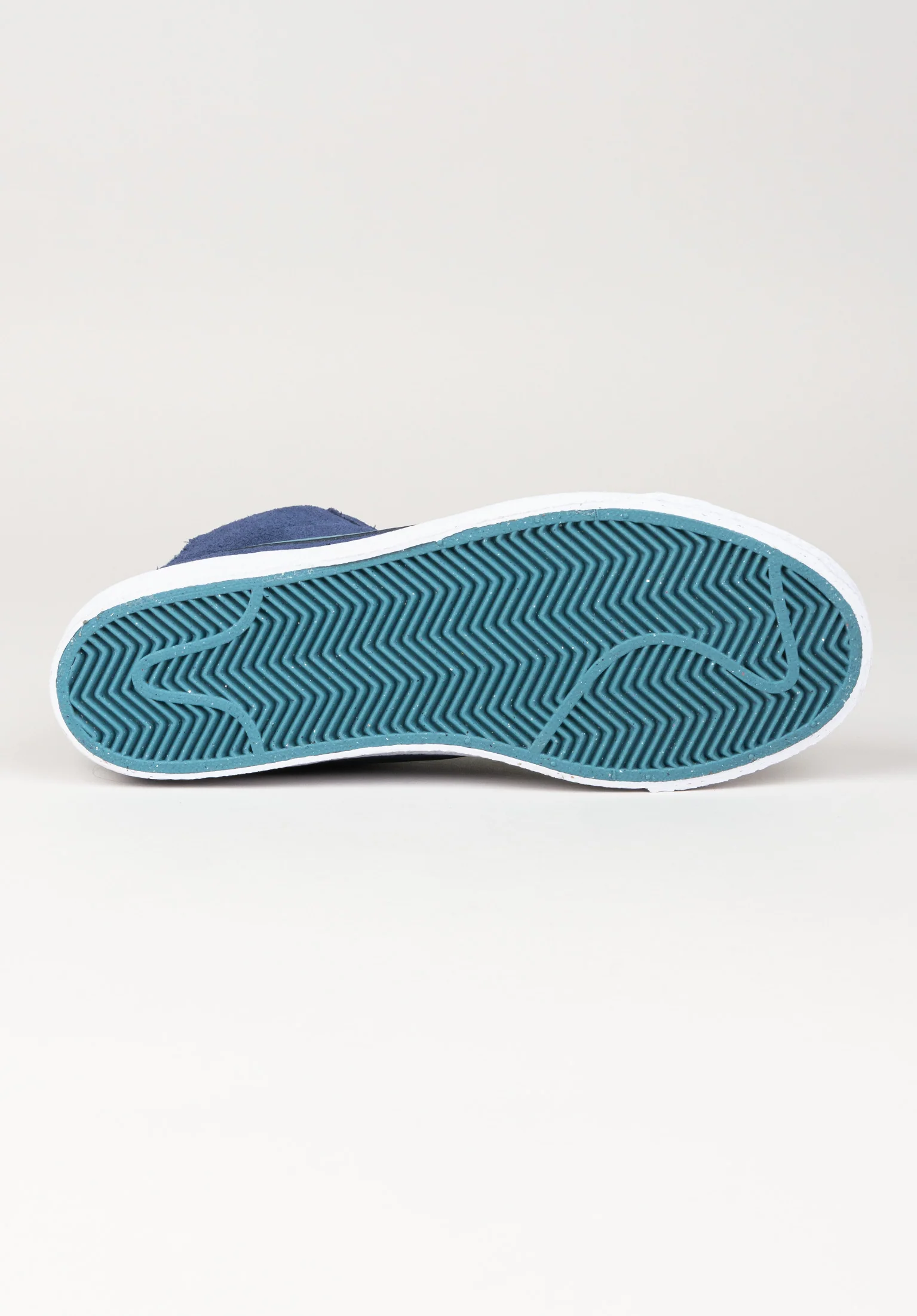 Zoom Blazer Mid