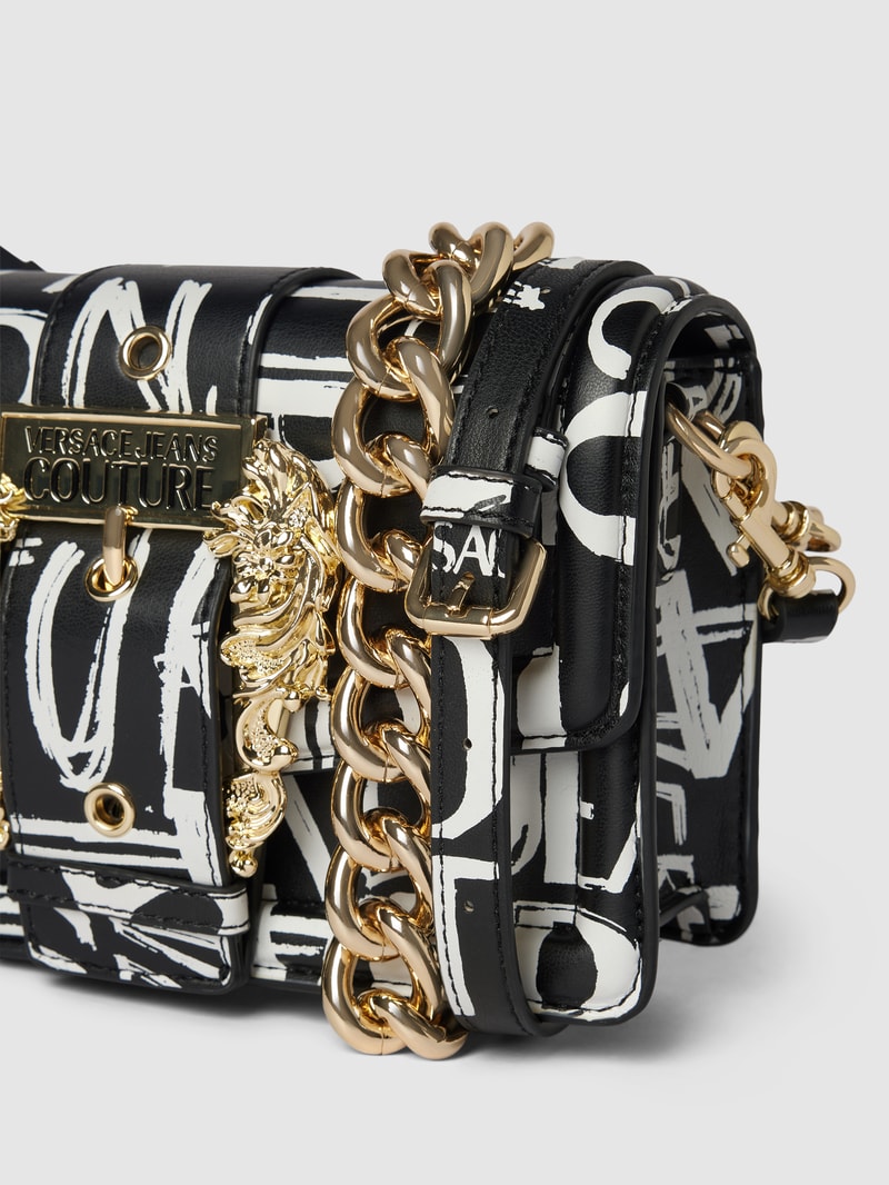 Handtasche mit Allover-Print in schwarz