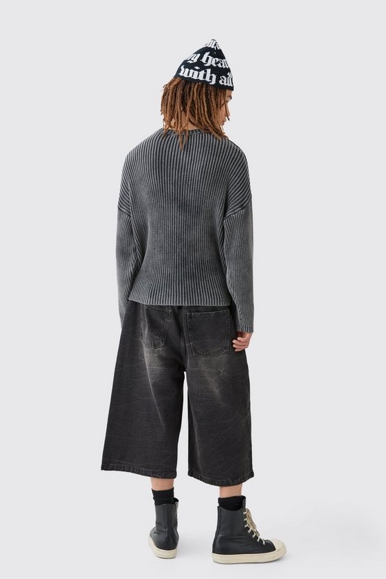 Kastiger Oversize Pullover mit Acid-Waschung